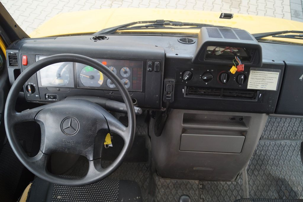 Panel van Mercedes-Benz Vario 816 Bluetec5: picture 18