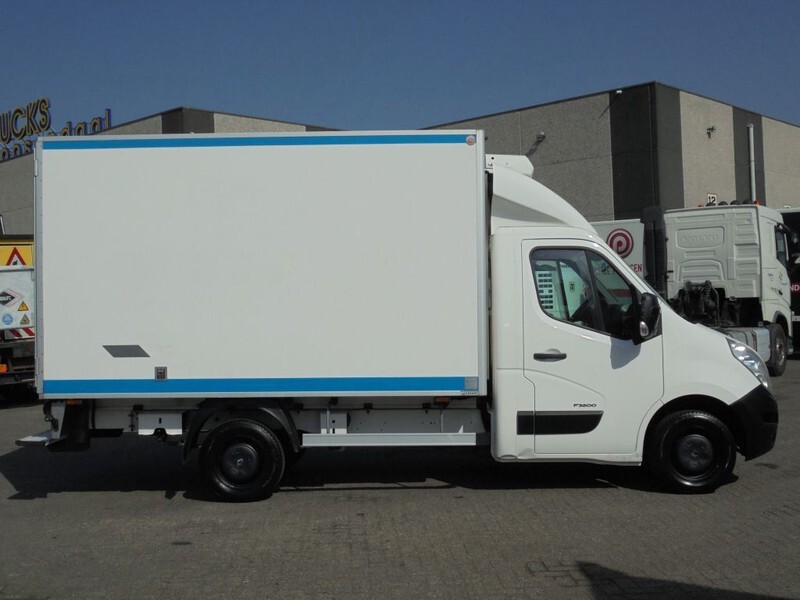 Refrigerated delivery van Renault Master F 3500 + Manual + Thermoking: picture 6