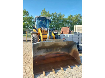 Wheel loader LIEBHERR L 526