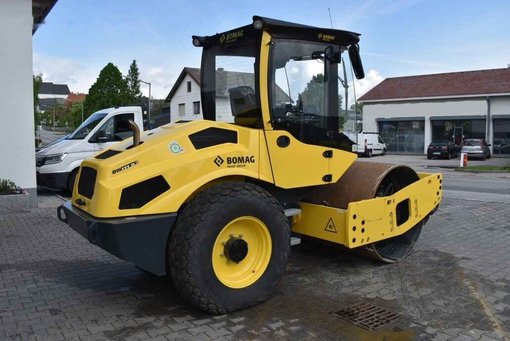 Compactor BOMAG BW 177 D-5: picture 4