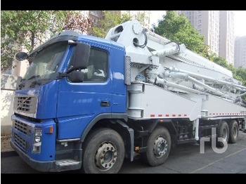 Volvo 8X4 W/Zoomlion Zlj5420Thb125-47 - Concrete pump truck