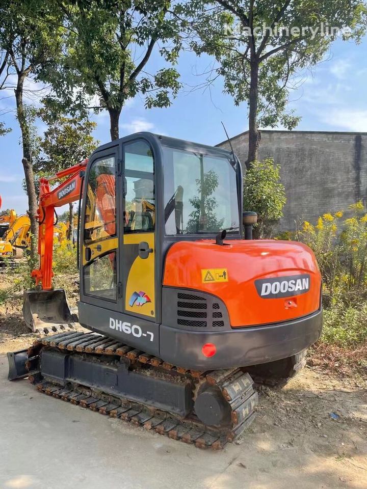 Crawler excavator Doosan DH60-7: picture 3