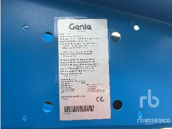 GENIE S45 4WD Diesel - Articulated boom lift: picture 5