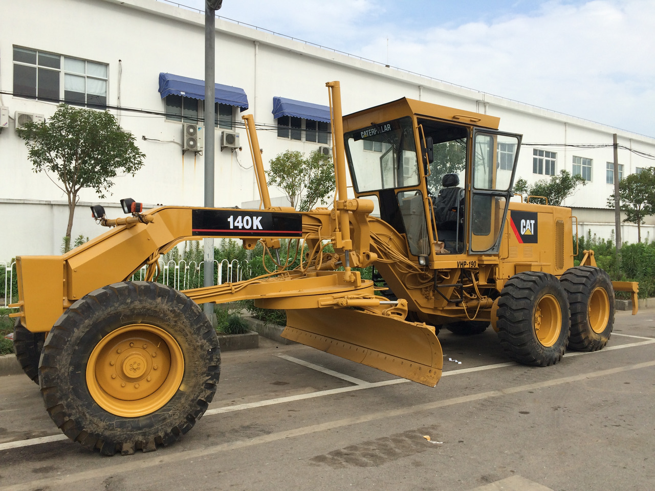 New Grader GOOD brand  CATERPILLAR 140K  in good condition  on sale: picture 4