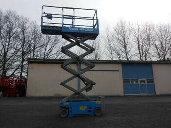 Scissor lift GENIE