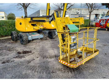 Articulated boom lift HAULOTTE