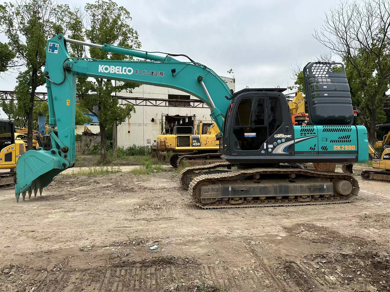 Crawler excavator KOBELCO 26 ton original used excavator SK260D, Large engineering construction machinery good condition low price for sale: picture 2
