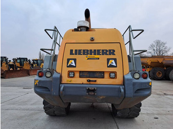Wheel loader Liebherr L586 2Plus2: picture 3