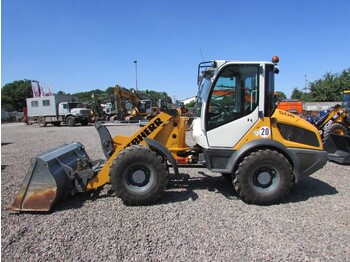 Wheel loader Liebherr L 506 Compact: picture 1