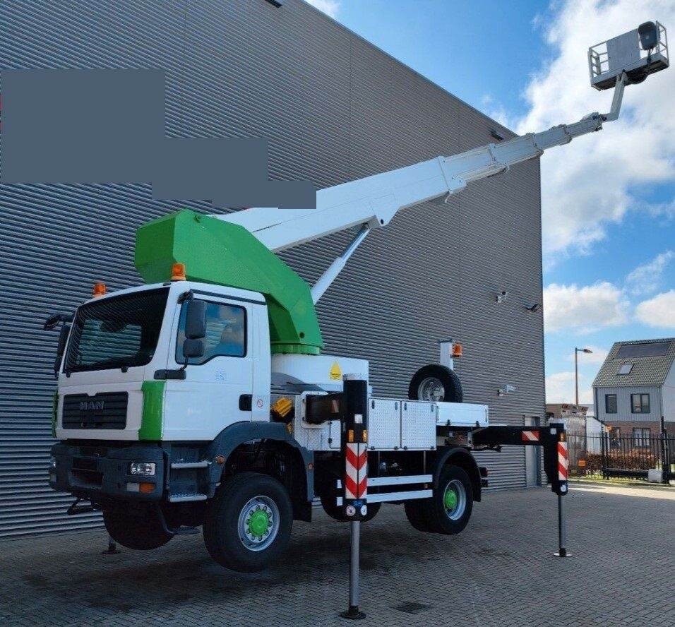 Truck mounted aerial platform MAN TGM 18.280 Lifting basket Palfinger Bison TKA 35 35,5 m 4x4: picture 11