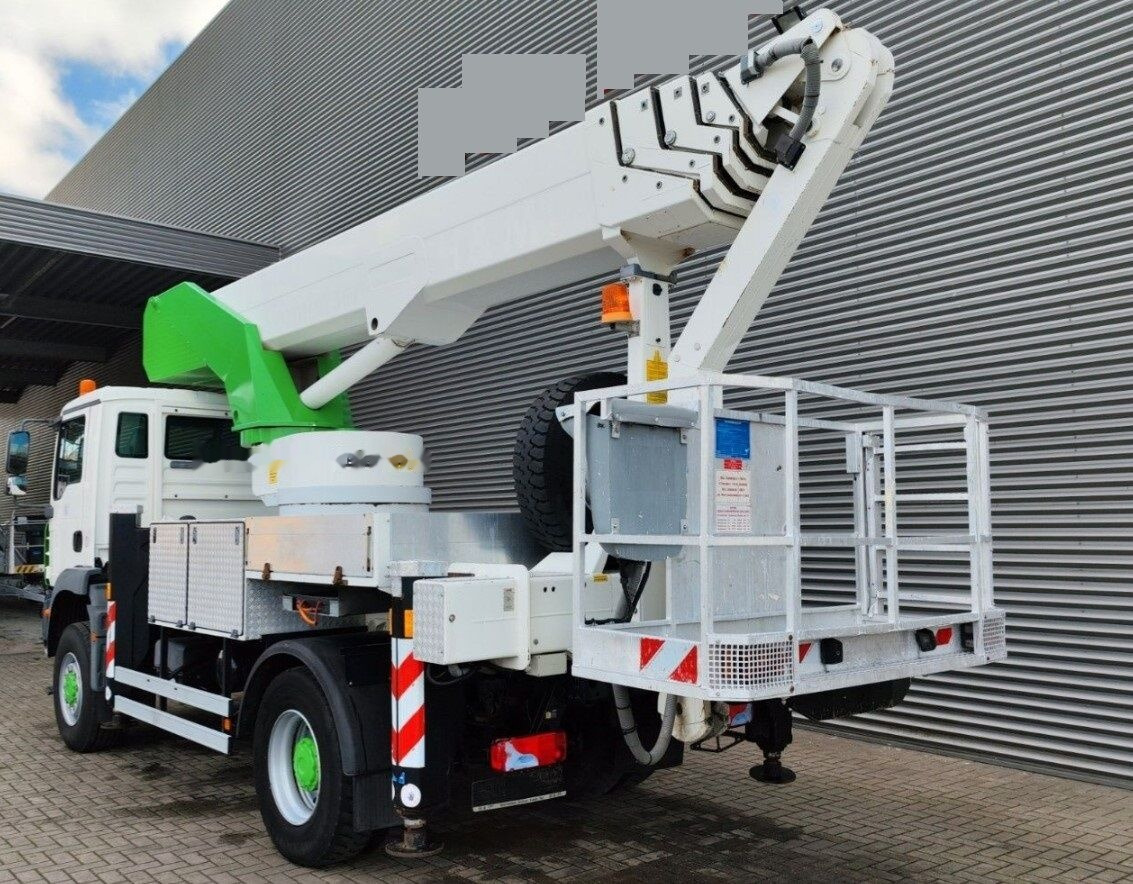 Truck mounted aerial platform MAN TGM 18.280 Lifting basket Palfinger Bison TKA 35 35,5 m 4x4: picture 7