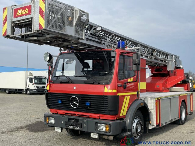 Truck mounted aerial platform Mercedes-Benz 1422 Metz Feuerwehr Leiter 30 m. nur 31.361 Km.: picture 8