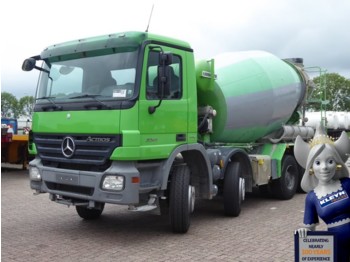 Concrete mixer truck Mercedes-Benz ACTROS 3241 8X4 LIEBHERR 9M3: picture 1