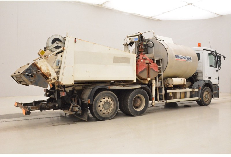 Bitumen sprayer, Crane truck Mercedes-Benz Actros 2536 - 6x2: picture 7