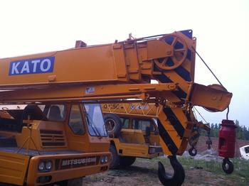 KATO NK-300E-111 - Mobile crane