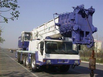 TADANO TADANO 200 TONES - Mobile crane