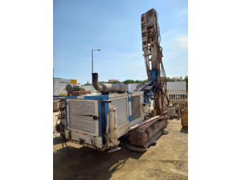 Soilmec SM-400 - Pile driver