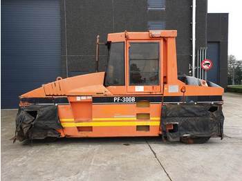 Roller Caterpillar PF300B