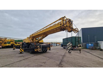 Tadano TR-400E - Rough terrain crane