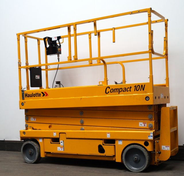 Scissor lift Haulotte Compact 10N