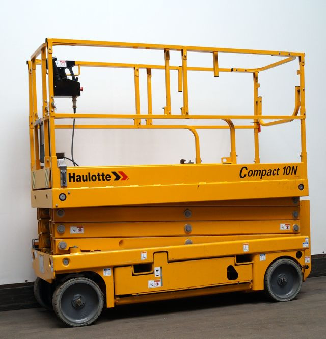 Scissor lift Haulotte Compact 10N