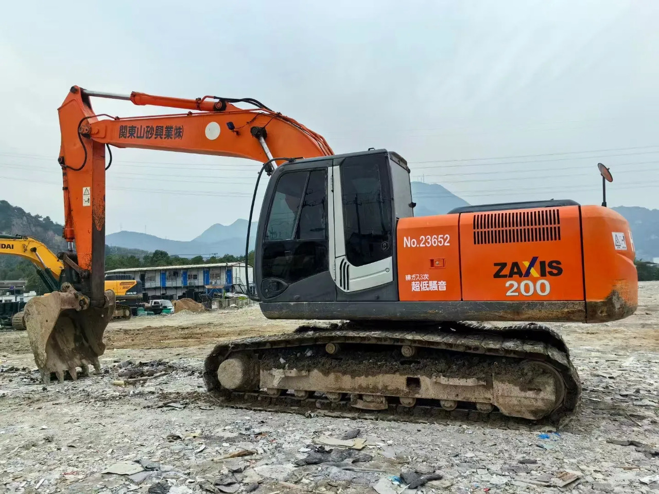 Crawler excavator Second hand hitachi zx200 excavator zx200-3g zx200-5g 20 ton used excavator in china yard for sale: picture 5