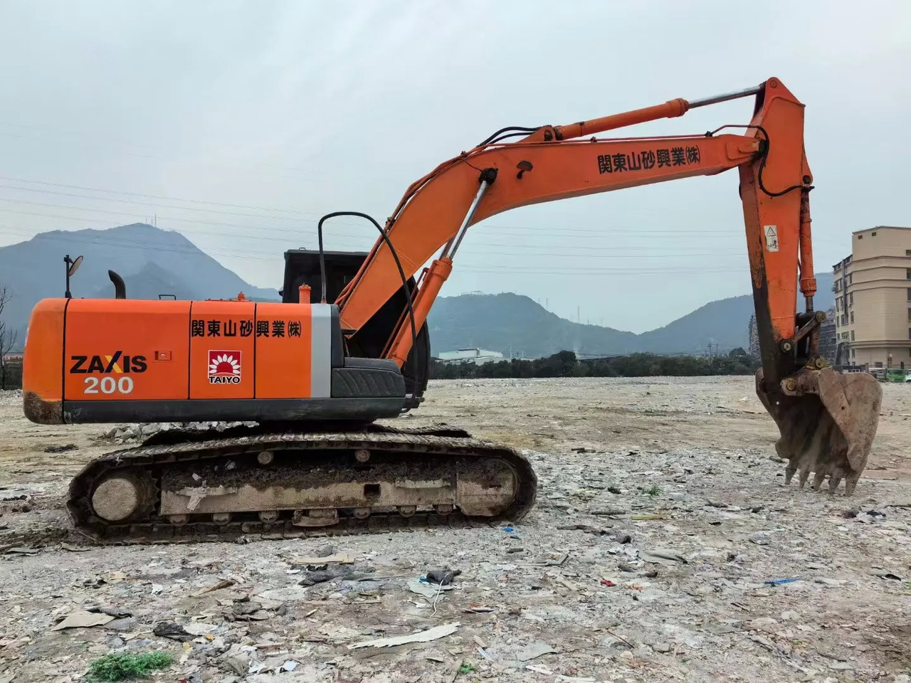 Crawler excavator Second hand hitachi zx200 excavator zx200-3g zx200-5g 20 ton used excavator in china yard for sale: picture 4