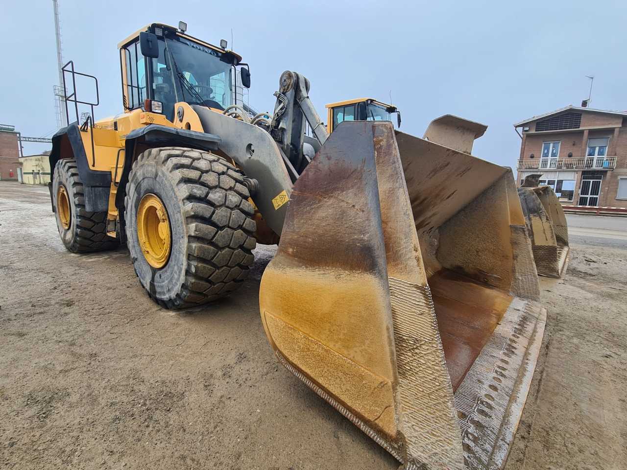 Leasing of VOLVO L220G VOLVO L220G: picture 1