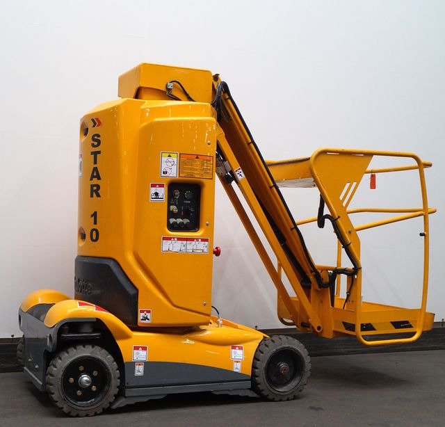 Vertical mast lift Haulotte Star 10-1