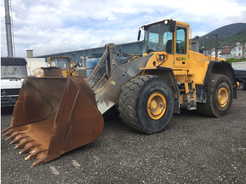 Wheel loader Volvo L220E