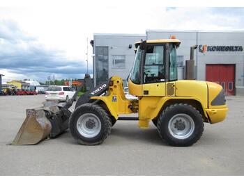 Wheel loader Volvo L40 HUOLLETTU