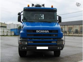 SCANIA 124 6X4 GRUMIER
 - Forestry equipment