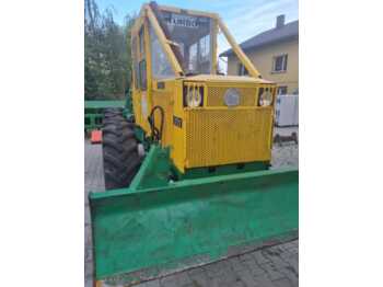 Forestry tractor ZTS 81: picture 1