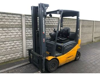 4-wheel front forklift Jungheinrich EFG316k