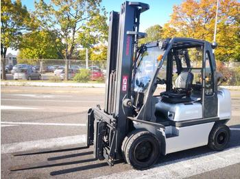 4-wheel front forklift Nissan DX32G