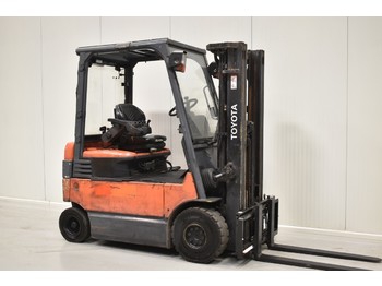 4-wheel front forklift TOYOTA 7FBMF25