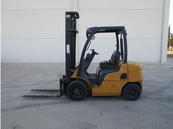 Forklift CATERPILLAR DP25N