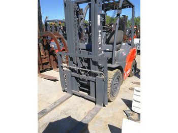 Forklift HELI FD25
