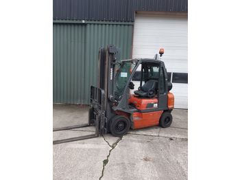 Forklift NISSAN pL02A25U
