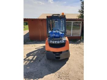 Forklift TOYOTA 02-8FGJF35