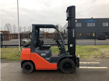 Forklift Toyota 02-8FGF25