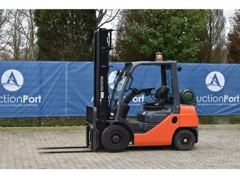 Forklift Toyota 02-8FGF25