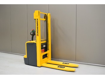 Stacker JUNGHEINRICH EJC 212