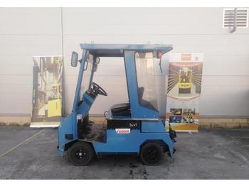 Tow tractor Charlatte TE 208