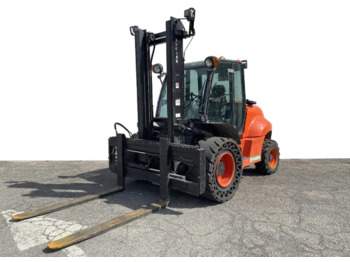 Rough terrain forklift AUSA