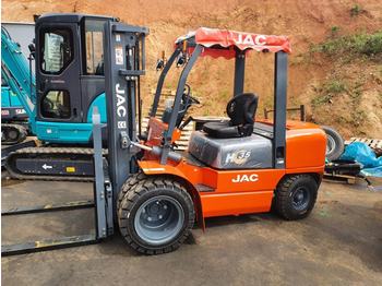 New Diesel forklift CPCD 35: picture 1