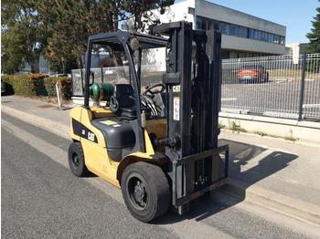 Forklift Caterpillar GP30N: picture 1