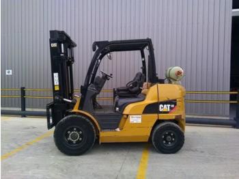 Forklift Caterpillar GP40: picture 1