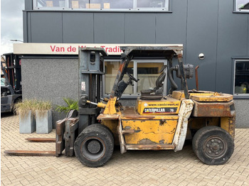 Diesel forklift CATERPILLAR