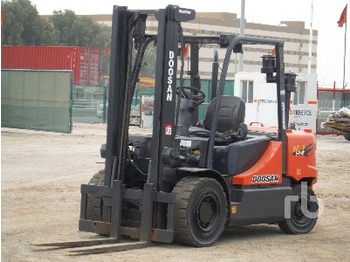 Doosan 6 Ton - Diesel forklift